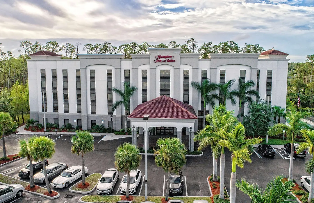 Hampton Inn & Suites Fort Myers Estero-1